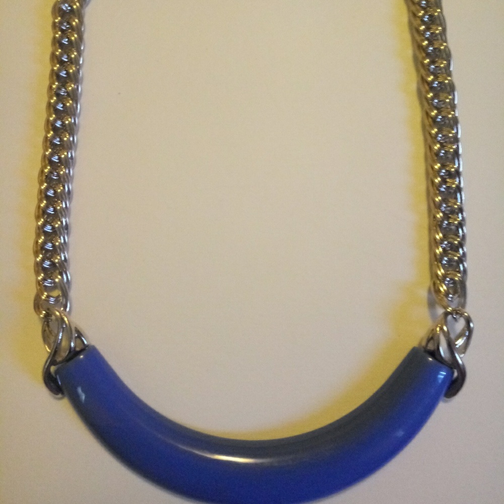 Monet Luctite Necklace